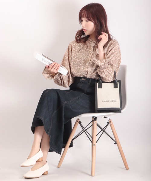 Brownie(ブラウニー)の「Brownie 前後2WAY変形ドット柄 衿フリルブラウス(シャツ/ブラウス・レディース・ブラック/ベージュ/ホワイト・FREE)」の20枚目の写真