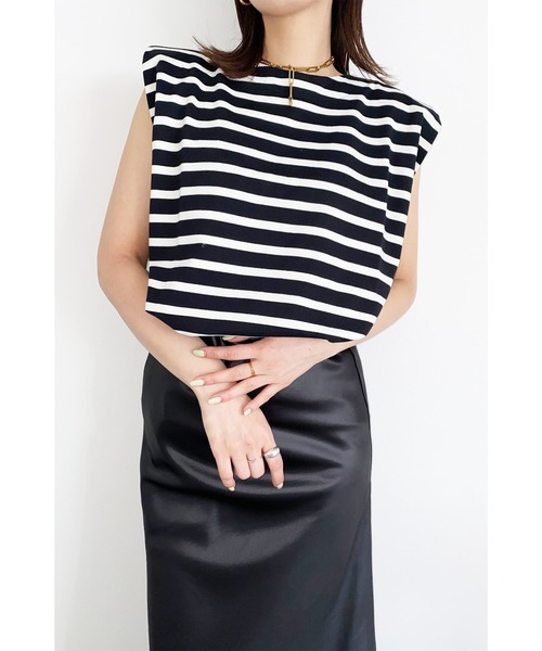 LA PEAU DE GEM（ラポドゥジェム）の「【LA PEAU DE GEM】肩パット付きノースリーブ（Tシャツ/カットソー・レディース・ホワイト/ブラック/ベージュ・FREE）」の13枚目の写真