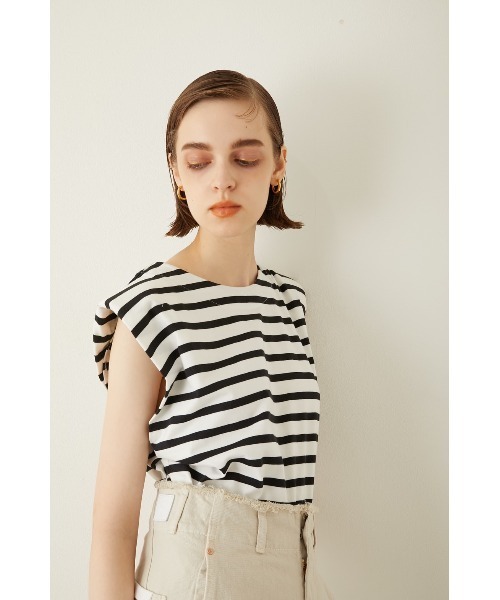 セール】【LA PEAU DE GEM】肩パット付きノースリーブ（Tシャツ