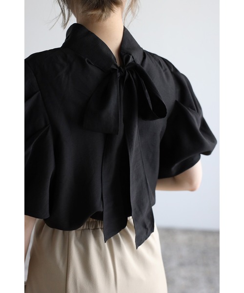 Bonjour Sagan（ボンジュールサガン）の「前後2wayハイネックボウタイブラウス（シャツ/ブラウス・レディース・オフホワイト/ブラック/ライトブルー・FREE）」の8枚目の写真