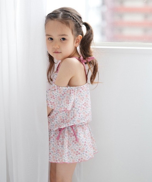 utatane(ウタタネ)の「キッズ水着 女の子 オフショルフリル(水着・キッズ・ピンク/パープル/イエロー・110cm/120cm/130cm)」の3枚目の写真