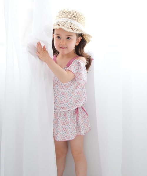 utatane(ウタタネ)の「キッズ水着 女の子 オフショルフリル(水着・キッズ・ピンク/パープル/イエロー・110cm/120cm/130cm)」の4枚目の写真