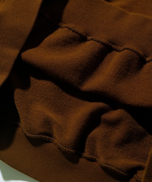 XLARGE（エクストララージ）の「RETRO CREWNECK SWEAT（スウェット・メンズ・ブラック/ブラウン/アッシュ/ネイビー・XL/L/M/S）」の17枚目の写真