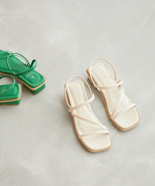 ROPE' PICNIC(ロペピクニック)の「スクエアトゥナローストリングブロックヒールミュール(サンダル・レディース・ブラック/グリーン/キナリ・23.5cm/24.5cm/23.0cm/24.0cm)」の2枚目の写真