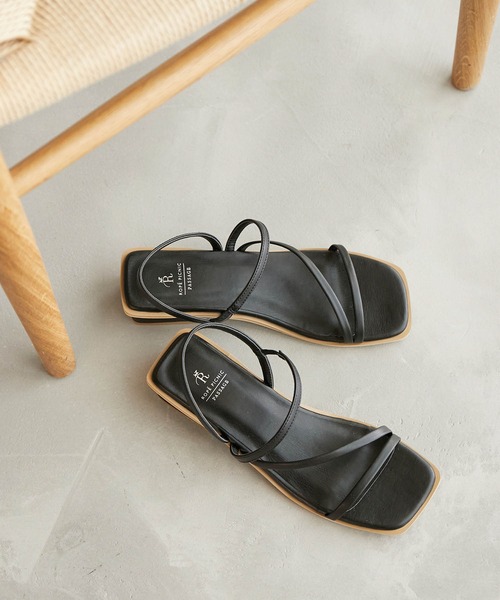 ROPE' PICNIC(ロペピクニック)の「スクエアトゥナローストリングブロックヒールミュール(サンダル・レディース・ブラック/グリーン/キナリ・23.5cm/24.5cm/23.0cm/24.0cm)」の3枚目の写真