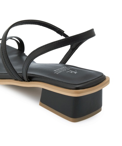 ROPE' PICNIC(ロペピクニック)の「スクエアトゥナローストリングブロックヒールミュール(サンダル・レディース・ブラック/グリーン/キナリ・23.5cm/24.5cm/23.0cm/24.0cm)」の7枚目の写真