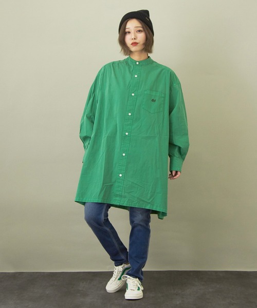 CUBE SUGAR（キューブシュガー）の「無地ピグメント染長袖バンドカラービッグシャツ（シャツ/ブラウス・レディース・チャコールグレー/ベージュ/パープル/グリーン・M）」の8枚目の写真