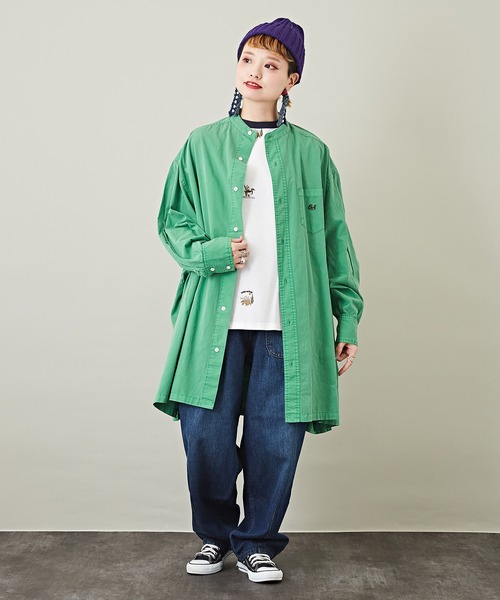 CUBE SUGAR（キューブシュガー）の「無地ピグメント染長袖バンドカラービッグシャツ（シャツ/ブラウス・レディース・チャコールグレー/ベージュ/パープル/グリーン・M）」の9枚目の写真