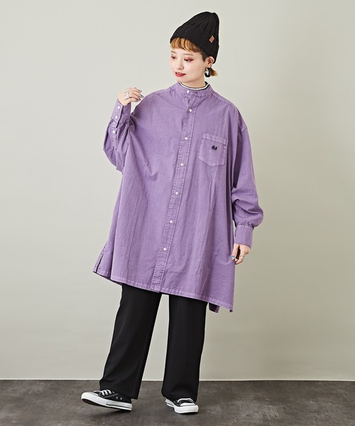 CUBE SUGAR（キューブシュガー）の「無地ピグメント染長袖バンドカラービッグシャツ（シャツ/ブラウス・レディース・チャコールグレー/ベージュ/パープル/グリーン・M）」の12枚目の写真