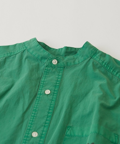 CUBE SUGAR（キューブシュガー）の「無地ピグメント染長袖バンドカラービッグシャツ（シャツ/ブラウス・レディース・チャコールグレー/ベージュ/パープル/グリーン・M）」の16枚目の写真