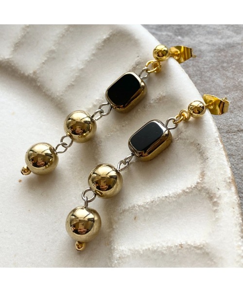 tone（トーン）の「【-lensa-】ゴールド×ブラックでシンプルピアス (MA)（ピアス（両耳用）・レディース・ゴールド・FREE）」の7枚目の写真