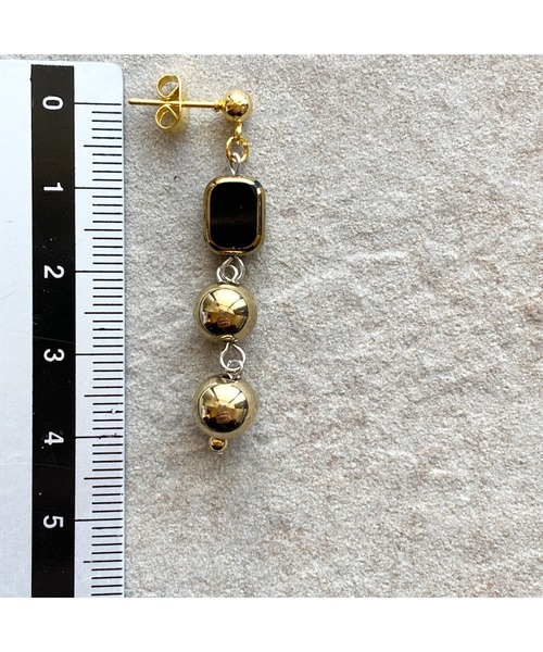 tone（トーン）の「【-lensa-】ゴールド×ブラックでシンプルピアス (MA)（ピアス（両耳用）・レディース・ゴールド・FREE）」の5枚目の写真