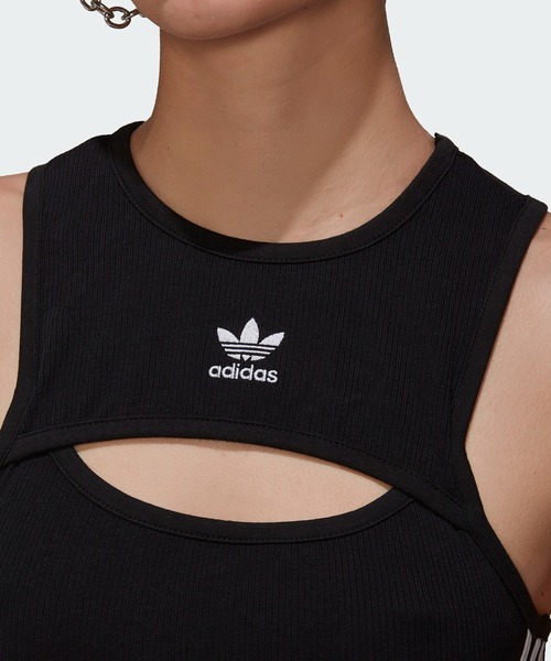 adidas（アディダス）の「アディカラー クラシックス タイトトップ
