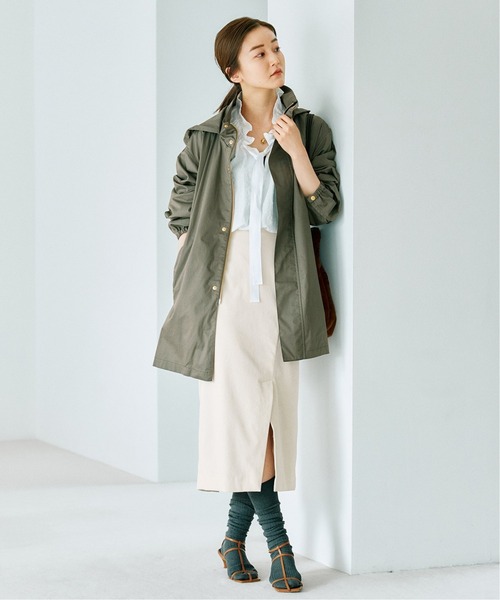 IENA（イエナ）の「コーデュロイ スリットタイトスカート（スカート・レディース・アイボリー/ブラック/キャメル・34/36/38）」の5枚目の写真