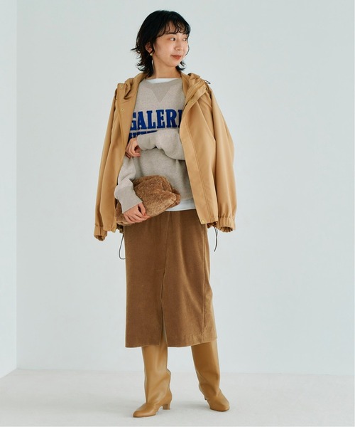 IENA（イエナ）の「コーデュロイ スリットタイトスカート（スカート・レディース・アイボリー/ブラック/キャメル・34/36/38）」の20枚目の写真