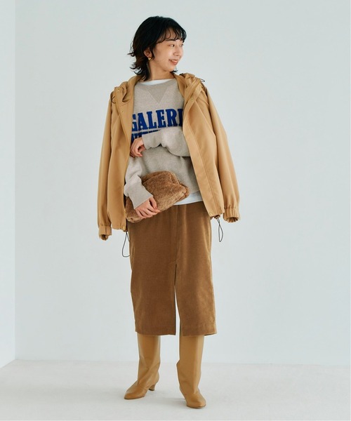 IENA（イエナ）の「コーデュロイ スリットタイトスカート（スカート・レディース・アイボリー/ブラック/キャメル・34/36/38）」の21枚目の写真