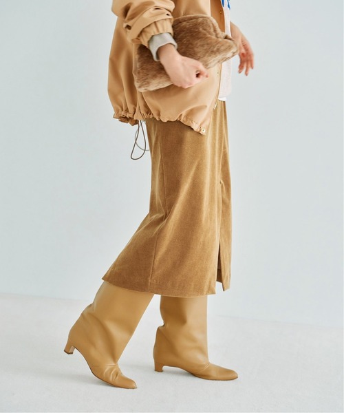 IENA（イエナ）の「コーデュロイ スリットタイトスカート（スカート・レディース・アイボリー/ブラック/キャメル・34/36/38）」の22枚目の写真