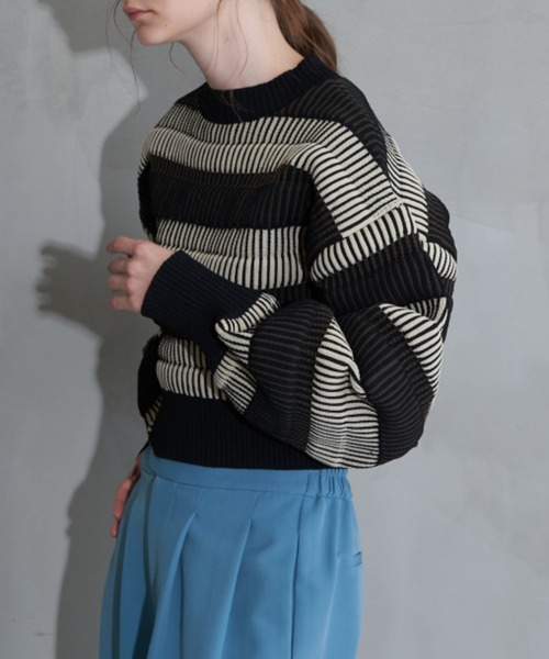 Solace（ソレイス）の「マルチボーダーバックオープンニット（ニット/セーター・レディース・オレンジ/ベージュ/ブルー・FREE）」の4枚目の写真