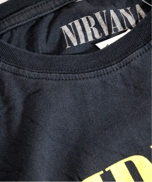 THRIFTY LOOK（スリフティールック）の「THRIFTY LOOK/スリフティールック THRIFTY"NIRVANA SMILE"TEE ニルヴァーナ スマイル バンドTシャツ バンT（Tシャツ/カットソー・メンズ・ブラック・LARGE/X-LARGE）」の4枚目の写真