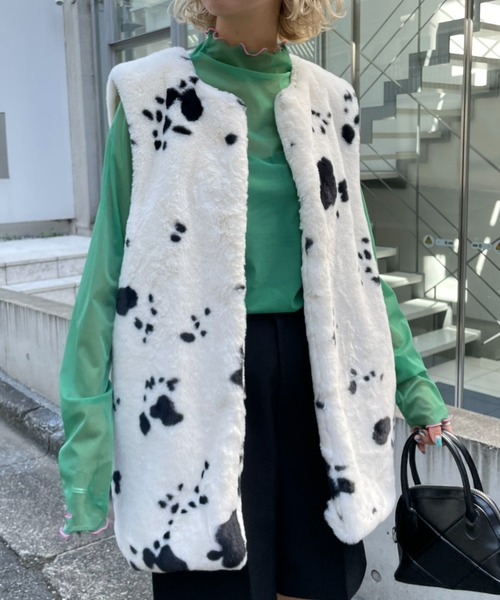 HELLO.SANFRANCISCO（ハローサンフランシスコ）の「【HELLO.SANFRANCISCO/ハローサンフランシスコ】ダルメシアンファーベスト（ベスト・レディース・オフホワイト・FREE）」の2枚目の写真