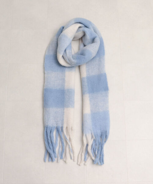 fredy emue(フレディエミュ)の「【新色追加】ふわふわチェックストール(ストール/ショール・レディース・イエロー系その他/ブルー系その他/パープル系その他/グリーン系その他/ブラック系その他/イエロー系その他2/グリーン系その他2/ベージュ系その他2・FREE)」の20枚目の写真