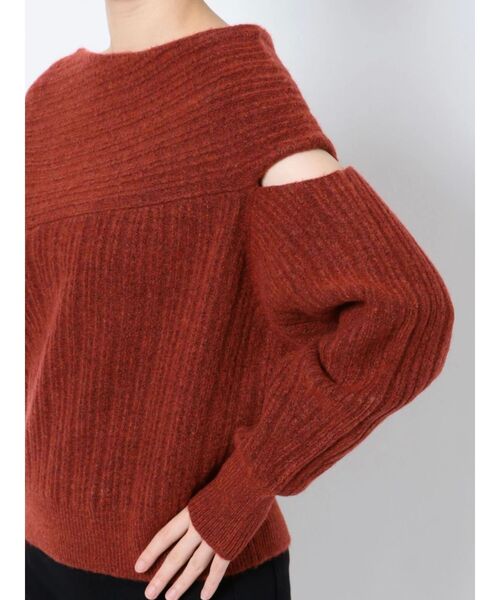 LAGUNAMOON(ラグナムーン)の「カットアウトニットプルオーバー(ニット/セーター・レディース・ブラック/ダークオレンジ/ベージュ・FREE)」の11枚目の写真