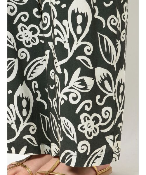 Ungrid（アングリッド）の「リーフ柄ラフパンツ（その他パンツ・レディース・チャコールグレー/ベージュ・FREE）」の14枚目の写真