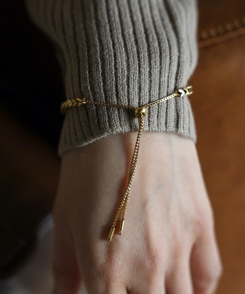 ap retro（アプレトロ）の「ループノットブレスレット（ブレスレット・レディース・ゴールド・FREE）」の2枚目の写真