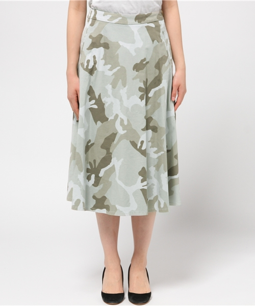 FIGARO Paris（フィガロパリ）の「◇MONOCROM カモフラ フレア スカート（スカート・レディース・サックスブルー・40/42）」の5枚目の写真