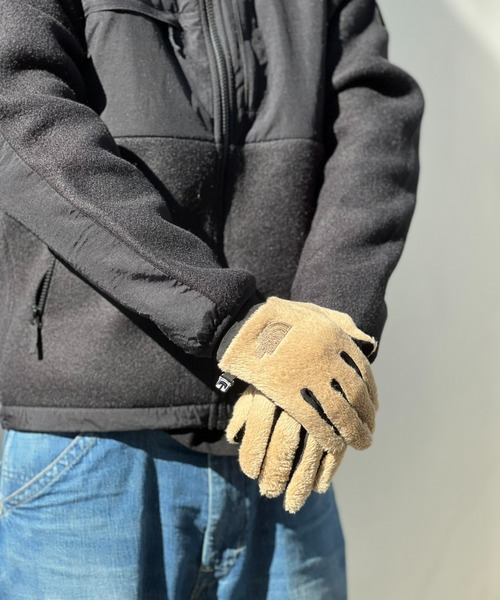 THE NORTH FACE(ザノースフェイス)の「【THE NORTH FACE】Versa Loft Etip Glove(手袋・メンズ・ブラック/カーキ/ベージュ/グレー・LARGE/MEDIUM/SMALL)」の3枚目の写真