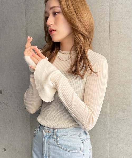 Meli rich(メリーリッチ)の「ラメフレアスリーブプルオーバー(Tシャツ/カットソー・レディース・ベージュ/ブラック/アイボリー・FREE)」の16枚目の写真