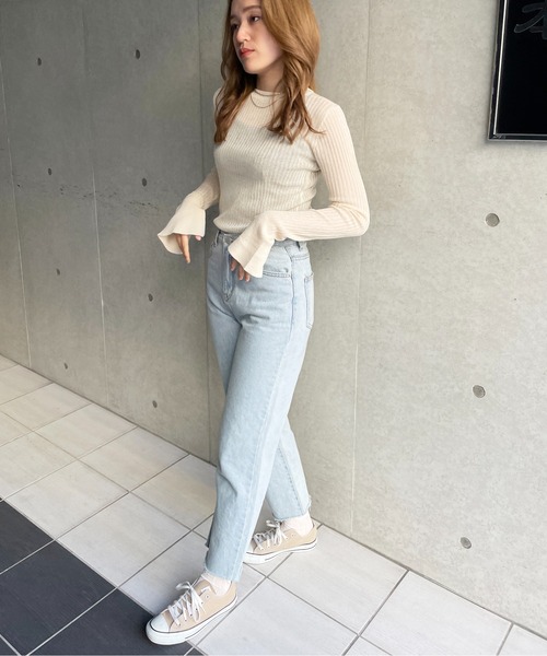 Meli rich(メリーリッチ)の「ラメフレアスリーブプルオーバー(Tシャツ/カットソー・レディース・ベージュ/ブラック/アイボリー・FREE)」の17枚目の写真