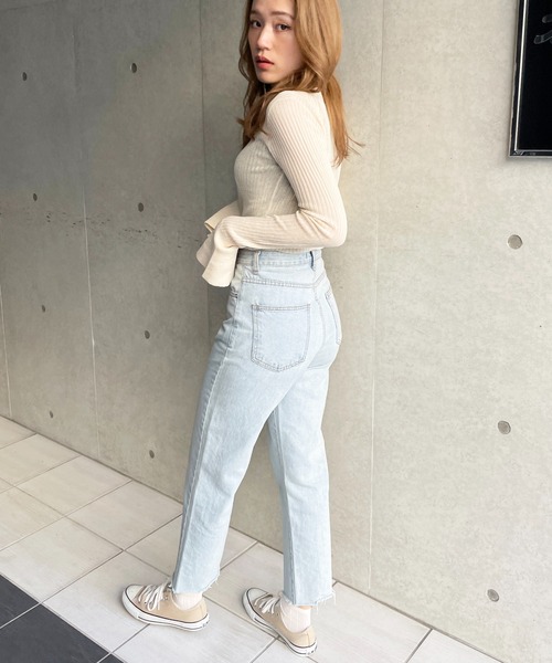 Meli rich(メリーリッチ)の「ラメフレアスリーブプルオーバー(Tシャツ/カットソー・レディース・ベージュ/ブラック/アイボリー・FREE)」の18枚目の写真