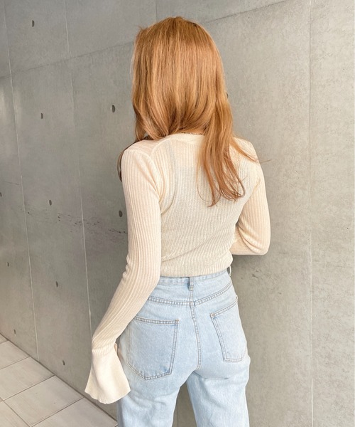 Meli rich(メリーリッチ)の「ラメフレアスリーブプルオーバー(Tシャツ/カットソー・レディース・ベージュ/ブラック/アイボリー・FREE)」の14枚目の写真