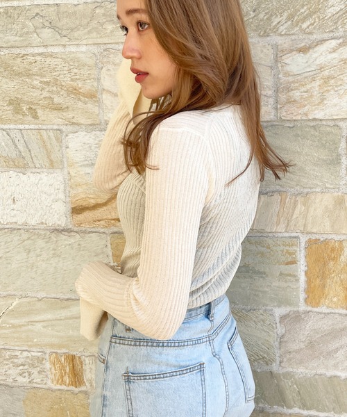 Meli rich(メリーリッチ)の「ラメフレアスリーブプルオーバー(Tシャツ/カットソー・レディース・ベージュ/ブラック/アイボリー・FREE)」の22枚目の写真