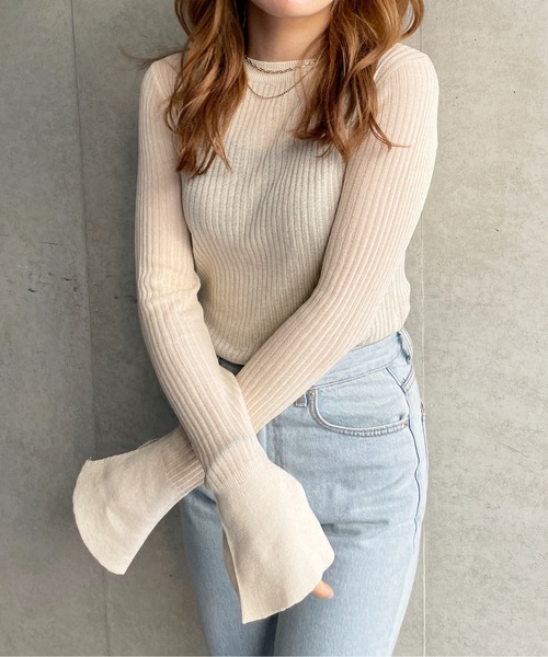 Meli rich(メリーリッチ)の「ラメフレアスリーブプルオーバー(Tシャツ/カットソー・レディース・ベージュ/ブラック/アイボリー・FREE)」の11枚目の写真