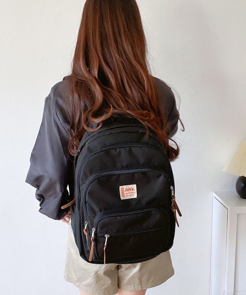 Java(ジャバ)の「《JaVaジャバ コラボ》大容量!多機能4層バックパック(バックパック/リュック・レディース・ブラック/アイボリー・ONE SIZE)」の3枚目の写真