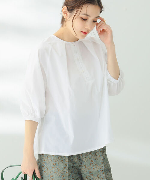 B:MING by BEAMS(ビーミングバイビームス)の「B:MING by BEAMS / 2WAY フォルム ブラウス(シャツ/ブラウス・レディース・ホワイト/ブラック/サックスブルー・SMALL/MEDIUM)」の2枚目の写真