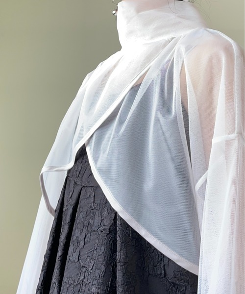 TEVALT（ヴァレット）の「ギャザーチュールトップス（シャツ/ブラウス・レディース・ブラック/グリーン/ホワイト・38）」の13枚目の写真