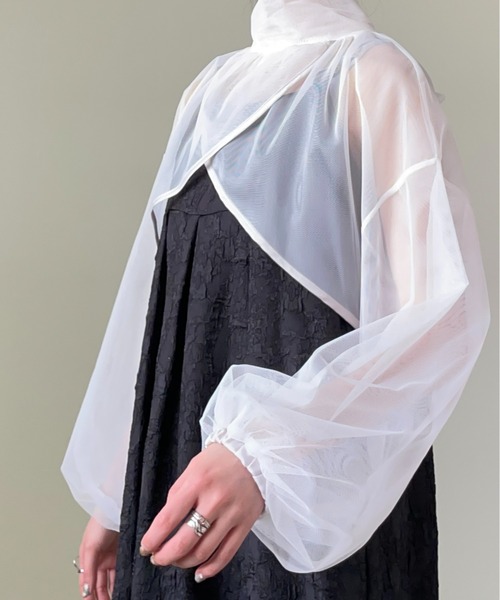 TEVALT（ヴァレット）の「ギャザーチュールトップス（シャツ/ブラウス・レディース・ブラック/グリーン/ホワイト・38）」の12枚目の写真