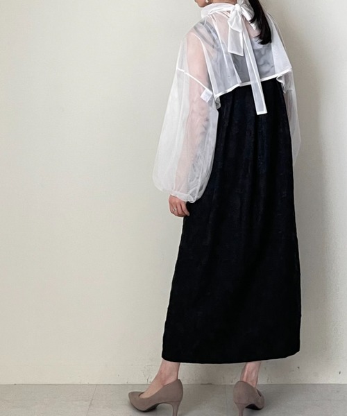 TEVALT（ヴァレット）の「ギャザーチュールトップス（シャツ/ブラウス・レディース・ブラック/グリーン/ホワイト・38）」の6枚目の写真