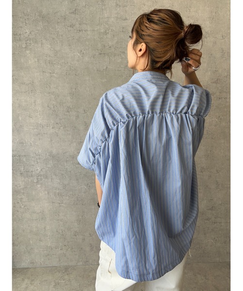 owndaily（オンデイリー）の「バッグギャザードロストフレンチスリーブシャツ（Tシャツ/カットソー・レディース・ブルー系/ホワイト・FREE）」の6枚目の写真