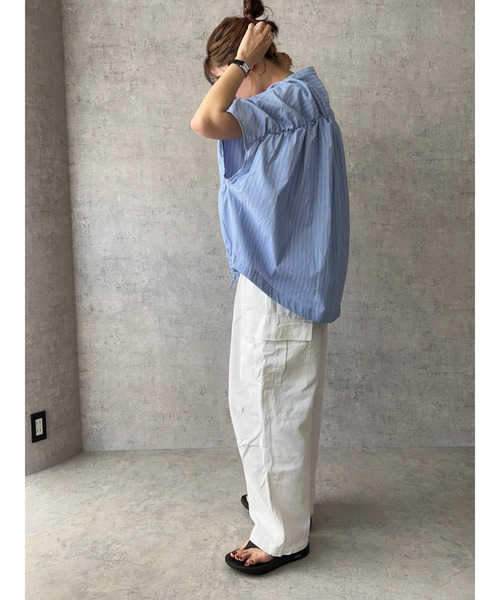 owndaily（オンデイリー）の「バッグギャザードロストフレンチスリーブシャツ（Tシャツ/カットソー・レディース・ブルー系/ホワイト・FREE）」の7枚目の写真