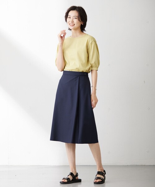J.PRESS Ladies(J.プレス レディス)の「【WEB限定カラーあり・洗える】ラミーポプリン ボリュームスリーブ ブラウス(シャツ/ブラウス・レディース・イエロー系/ライトグレー系/ふじ色系/ベージュ系/グレー系/ネイビー系・XS)」の13枚目の写真