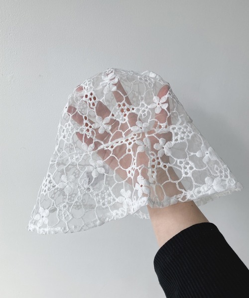 AS KNOW AS plus（アズノゥアズプラス）の「シアー刺繍レースバケットハット（ハット・レディース・ブラック/ホワイト・FREE）」の3枚目の写真