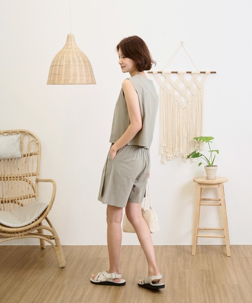 UNE MANSION（ユヌマンション）の「モダンノースリーブ＆ハーフパンツベルトSETセットアップ（セットアップ・レディース・カーキ/ネイビー/ベージュ・FREE）」の13枚目の写真
