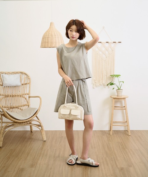 UNE MANSION（ユヌマンション）の「モダンノースリーブ＆ハーフパンツベルトSETセットアップ（セットアップ・レディース・カーキ/ネイビー/ベージュ・FREE）」の16枚目の写真