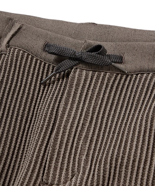 MEN'S BIGI（メンズビギ）の「たて畝ニットジャージイージーパンツ＜セットアップ対応＞（スラックス・メンズ・グレー/ブルー/ブラウン・01/02/03）」の16枚目の写真