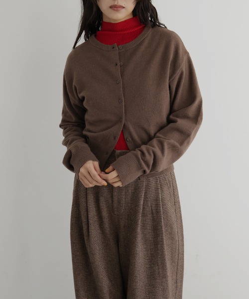 フィンガーホールタートルネックリブニット（ニット/セーター