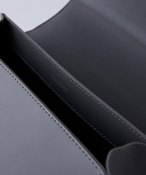 CIASENSE（シアセンス）の「Metal Hook  Mini Shoulder Bag/メタルフック 合皮 スクエアミニ ショルダーバッグ（ショルダーバッグ・メンズ・ブラック/ダークグレー/ブラック系/ブラック×ゴールド・FREE）」の21枚目の写真